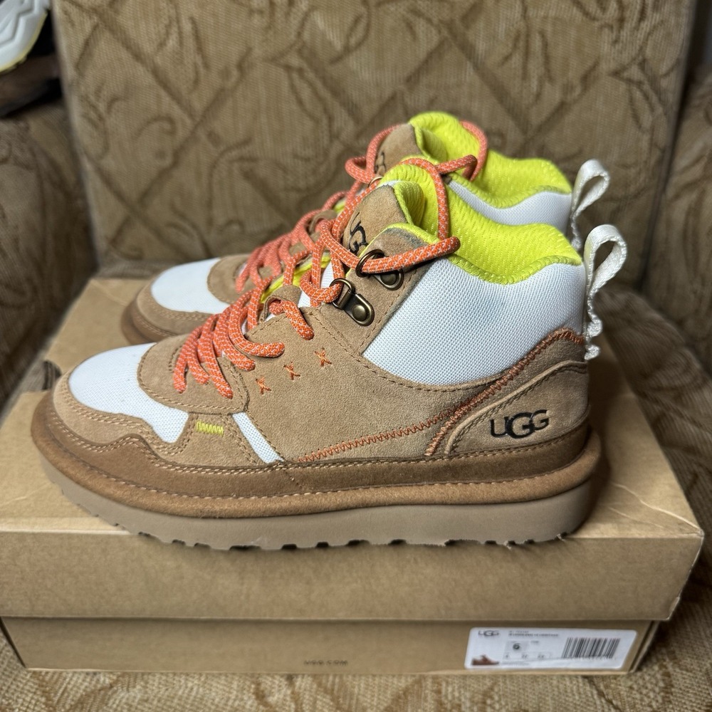 Ugg Highland HI‎ Heritage Boots 'Tan' Suede Size 6 SN 1112281